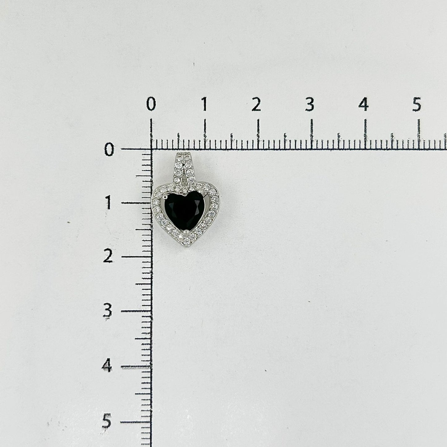 DIJE CORAZÓN PLATEADO
