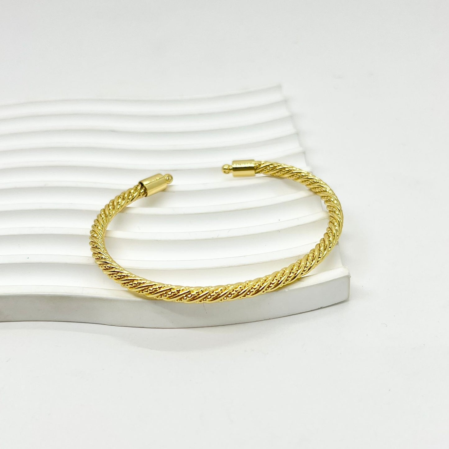 BRAZALETE DELGADO