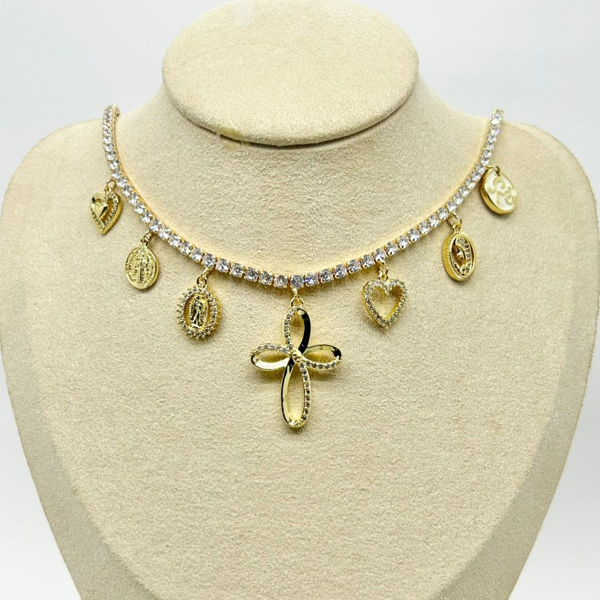 COLLAR CHARMS