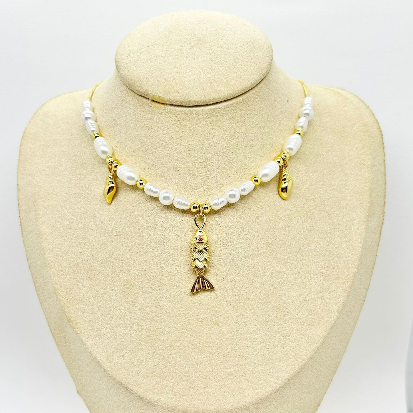 COLLAR PESCADO DORADO