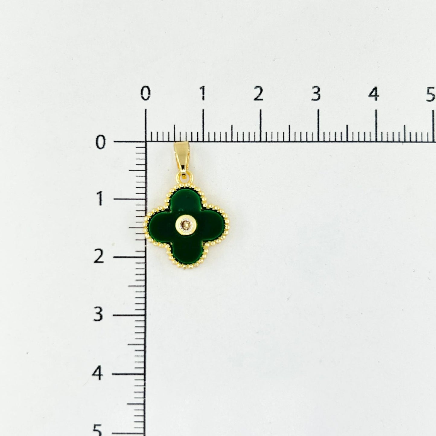 DIJE TREBOL PUNTO VERDE