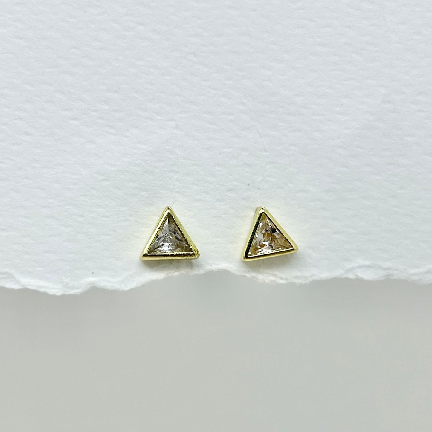 TOPO TRIANGULO BLANCO