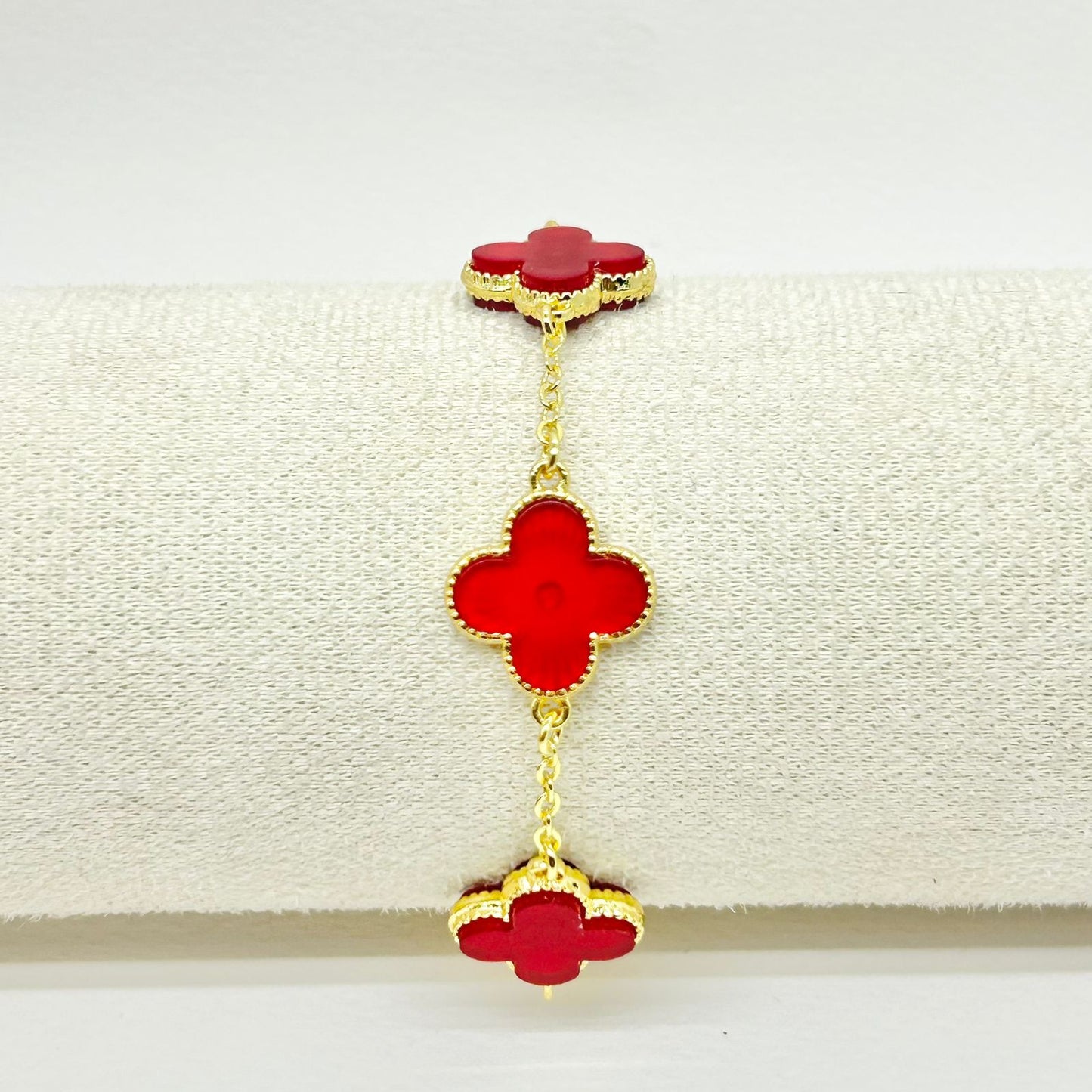 PULSERA TREBOL ROJA