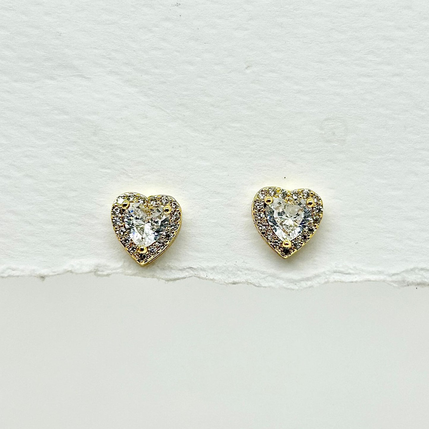TOPO CORAZON DORADO CON CIRCON BLANCO