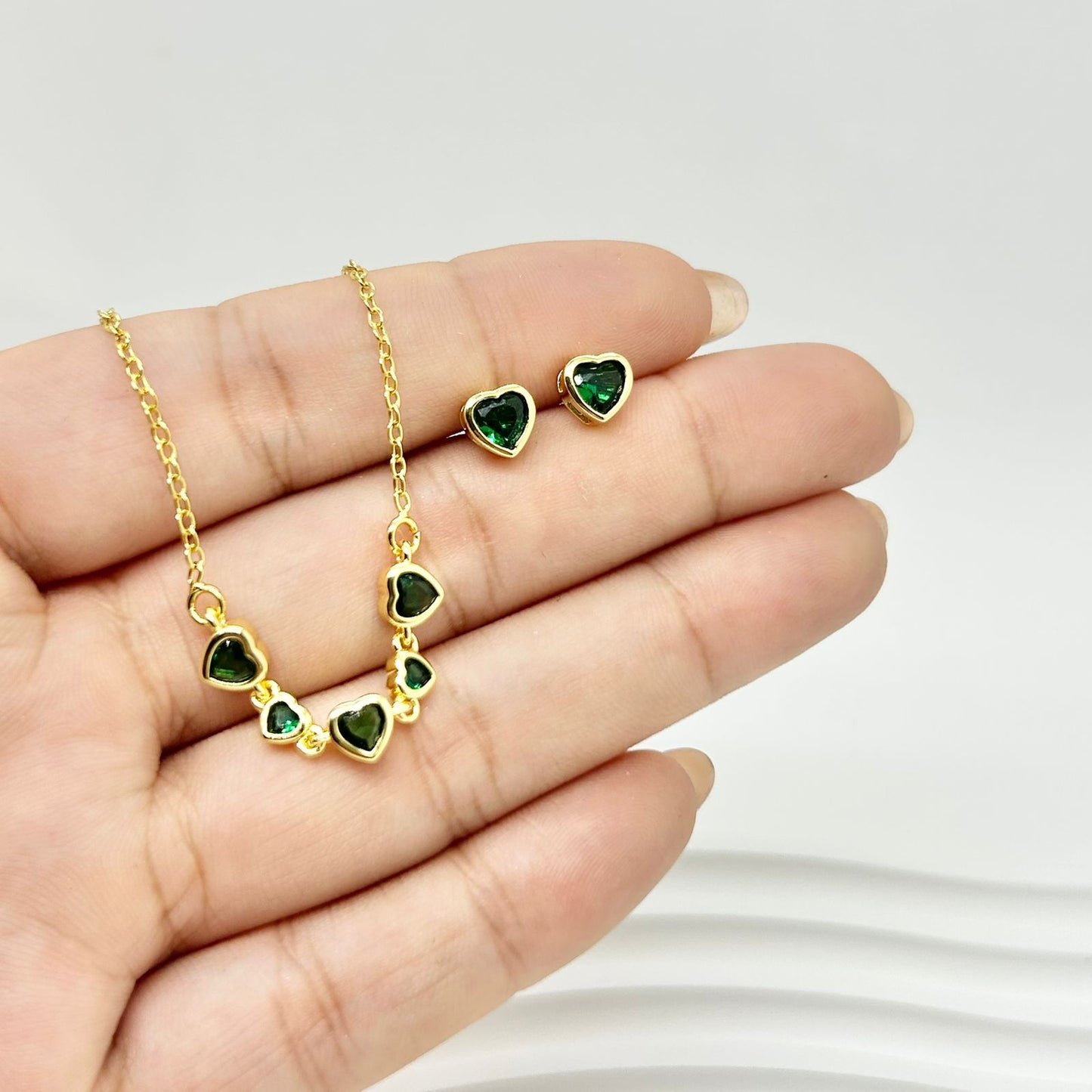 SET CORAZONES VERDES