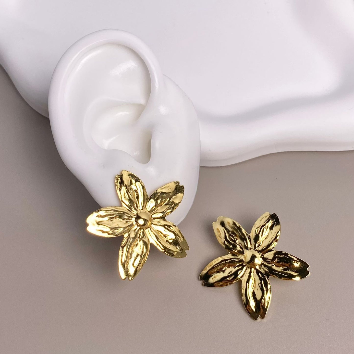 ARETES FLORES