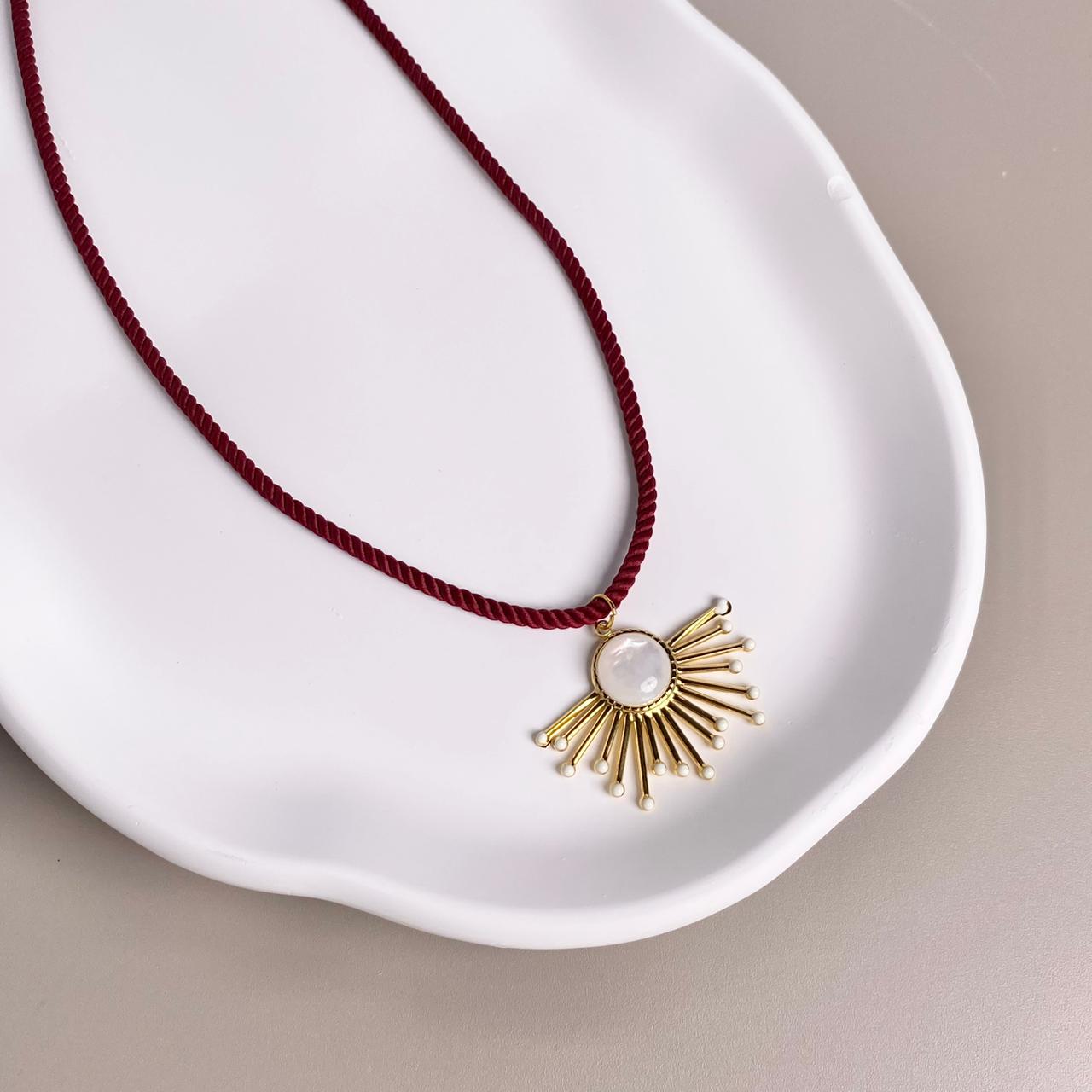 COLLAR CORDON