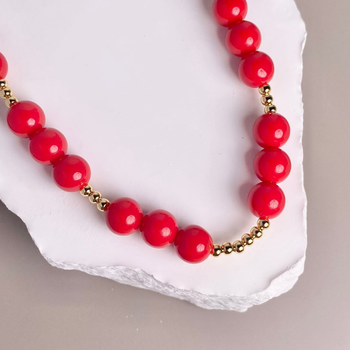 COLLAR ROJO