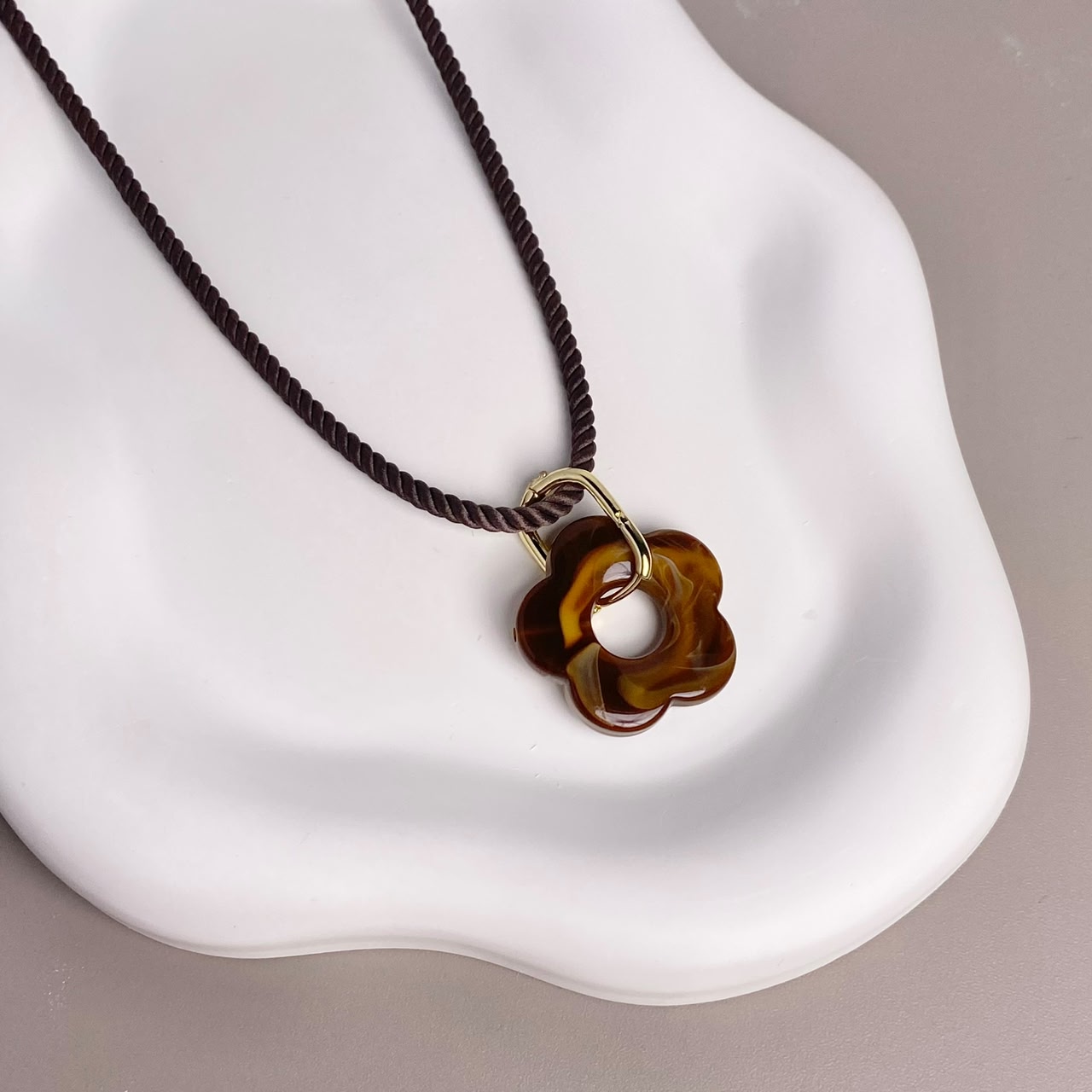 COLLAR FLOR CAFE
