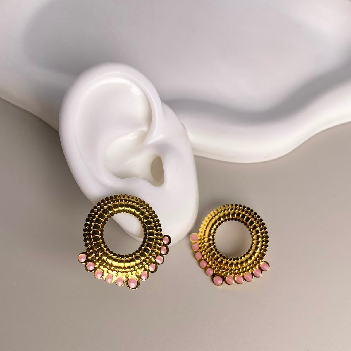 ARETES DORADO