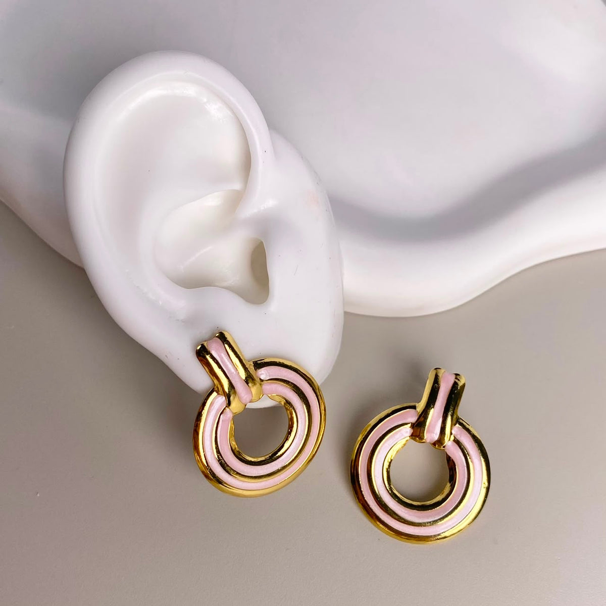 ARETES DORADO
