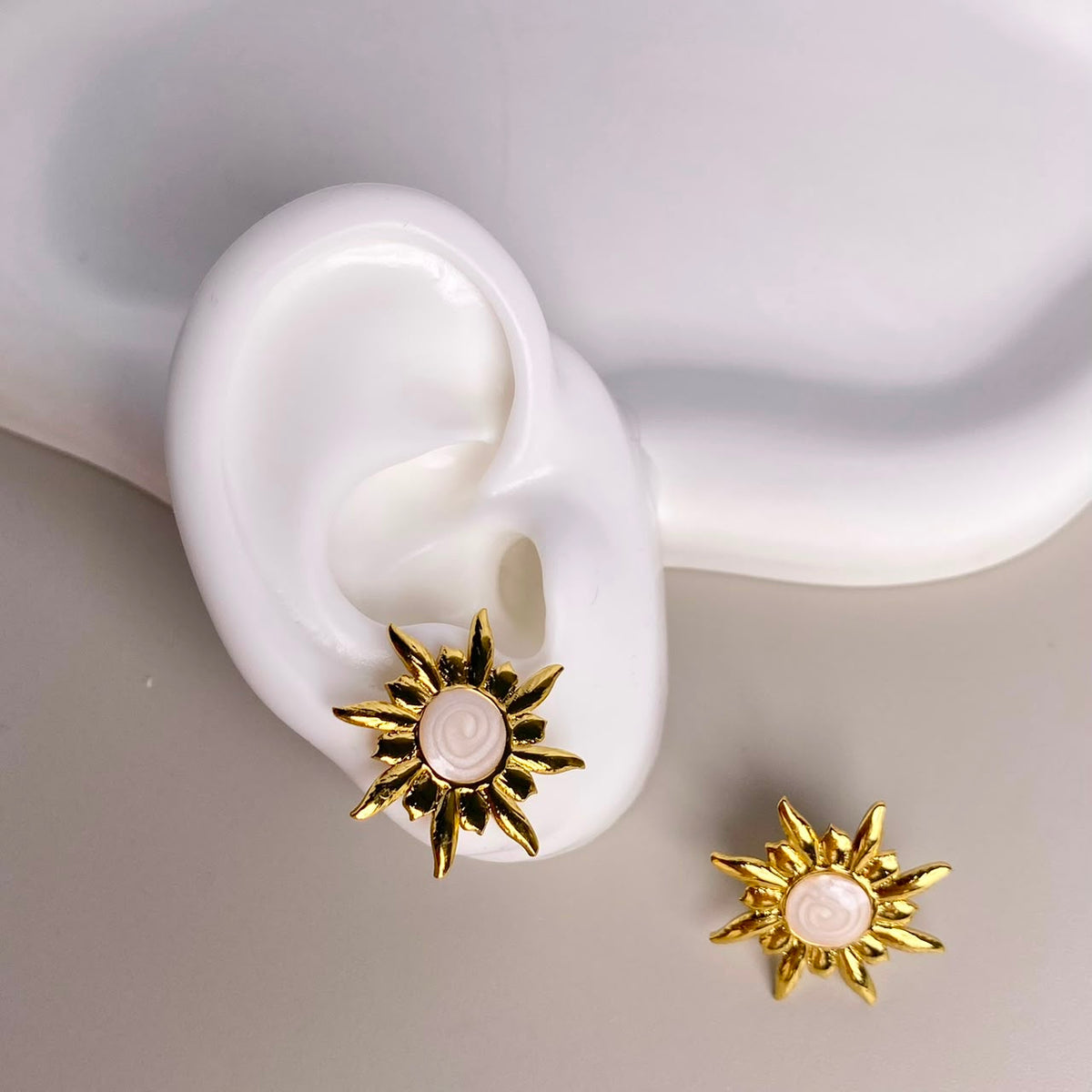ARETES SOL BLANCO
