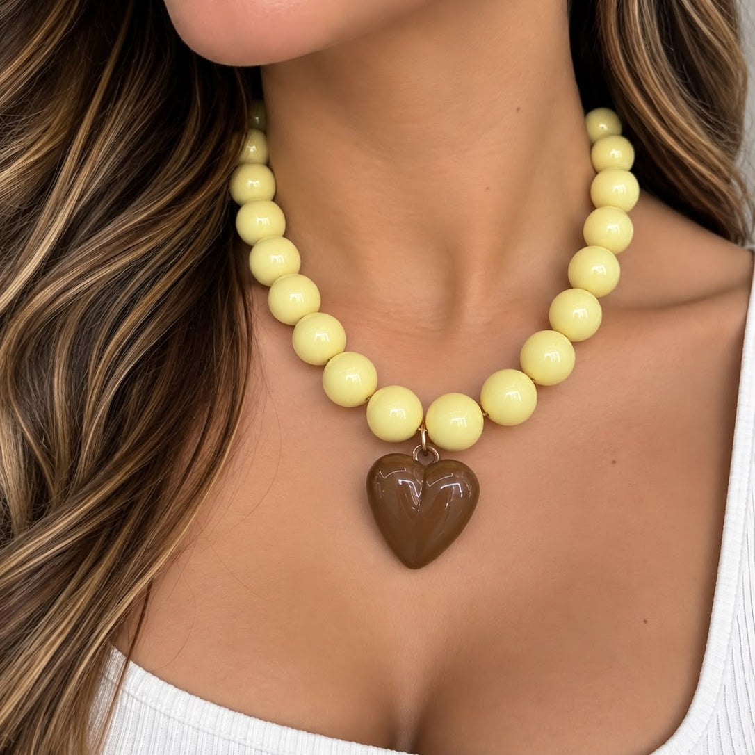 COLLAR ABACO AMARILLO CON CORAZON