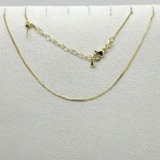CADENA AGUJA DORADA