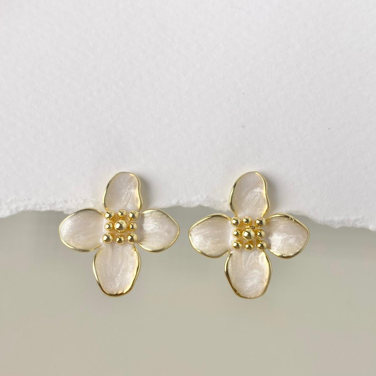 TOPOS FLOR 4 HOJAS BLANCA