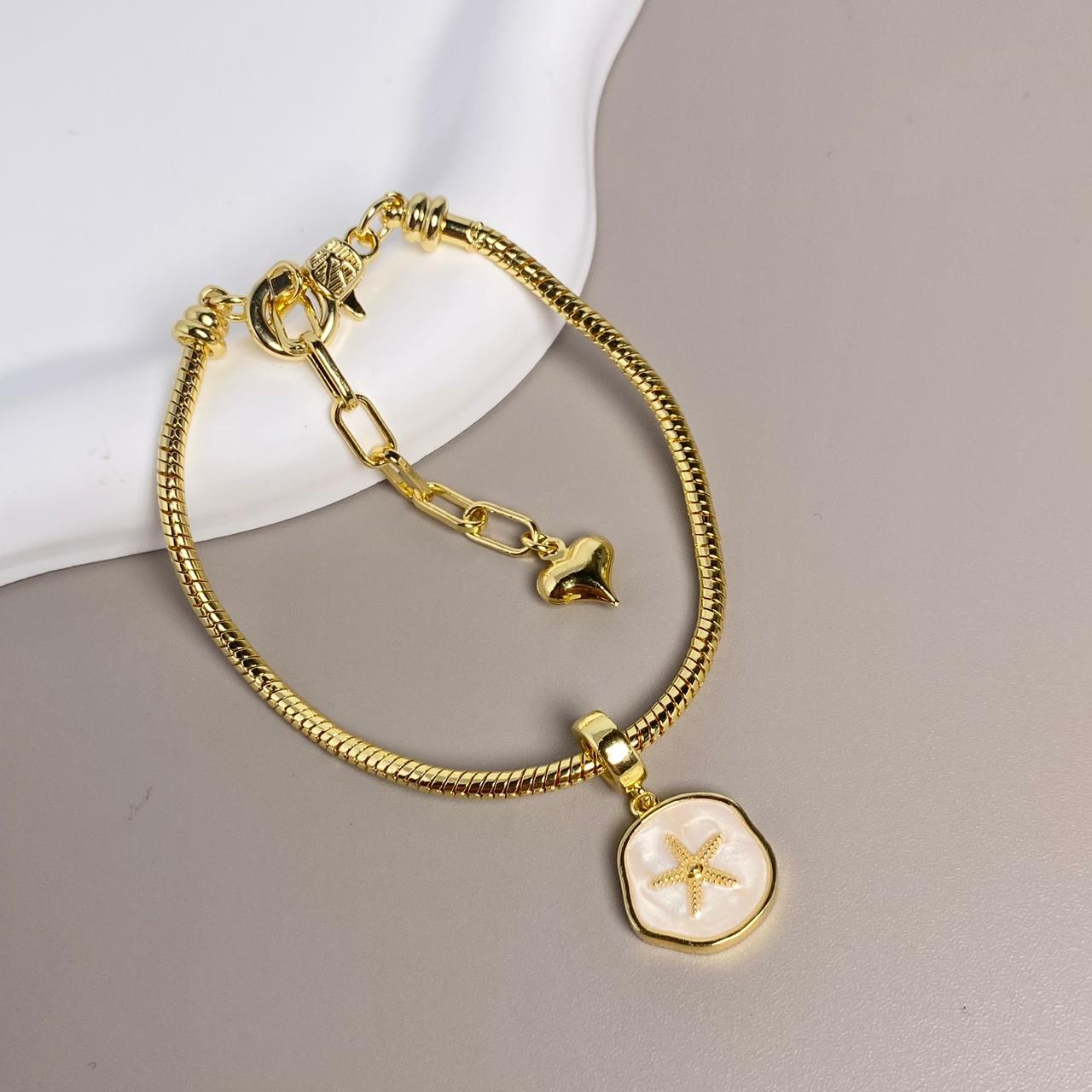 PULSERA CON DIJE ESTRELLA