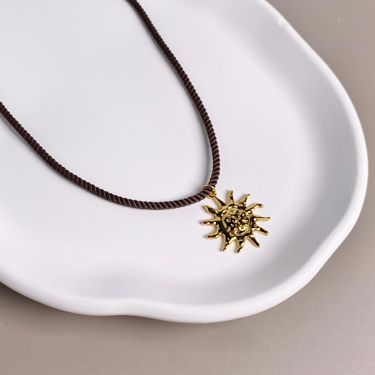 COLLAR CORDON