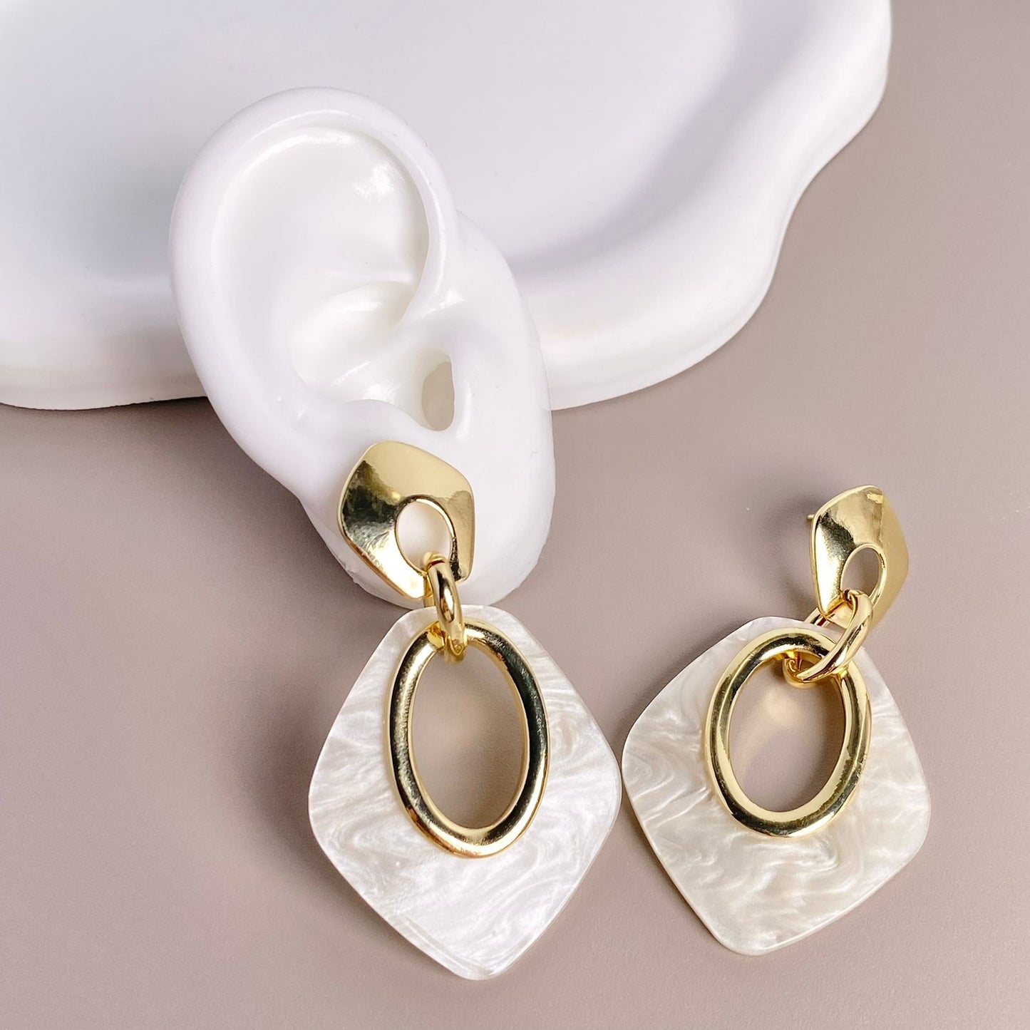 ARETE BLANCO