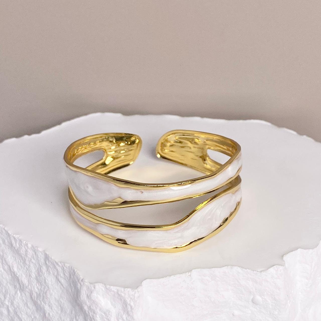 BRAZALETE LINEAS BLANCAS