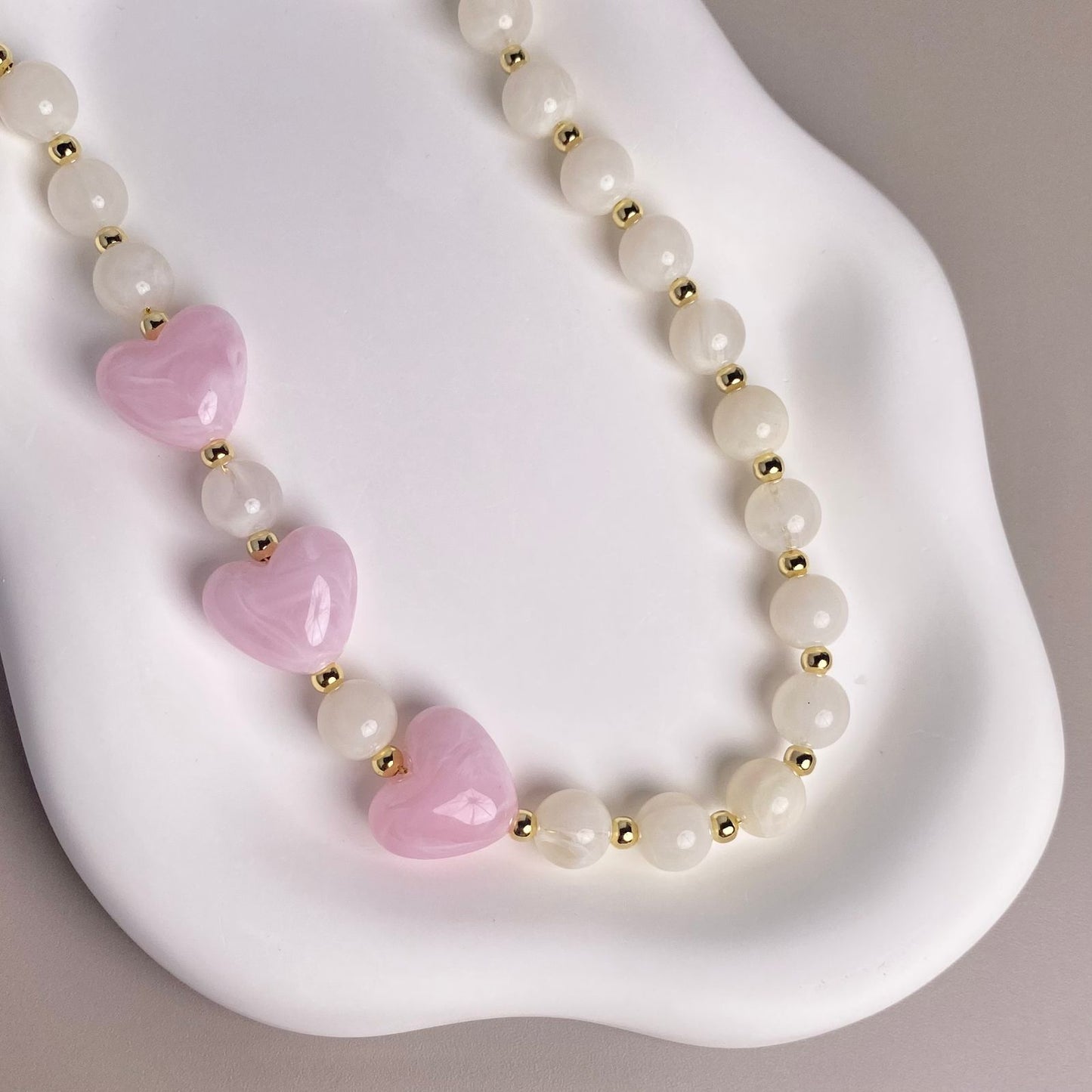 COLLAR CORAZONES ROSADOS