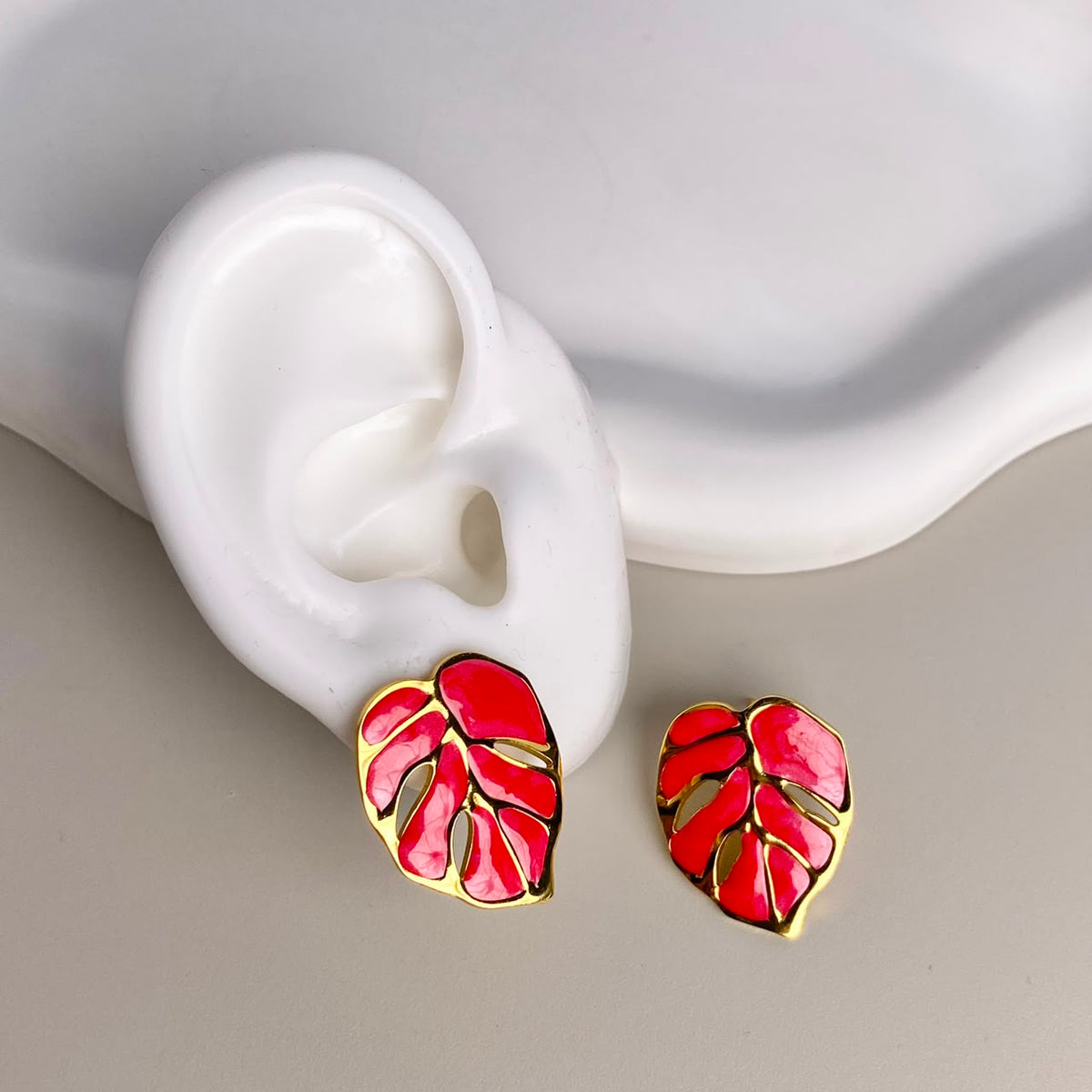 ARETES HOJAS