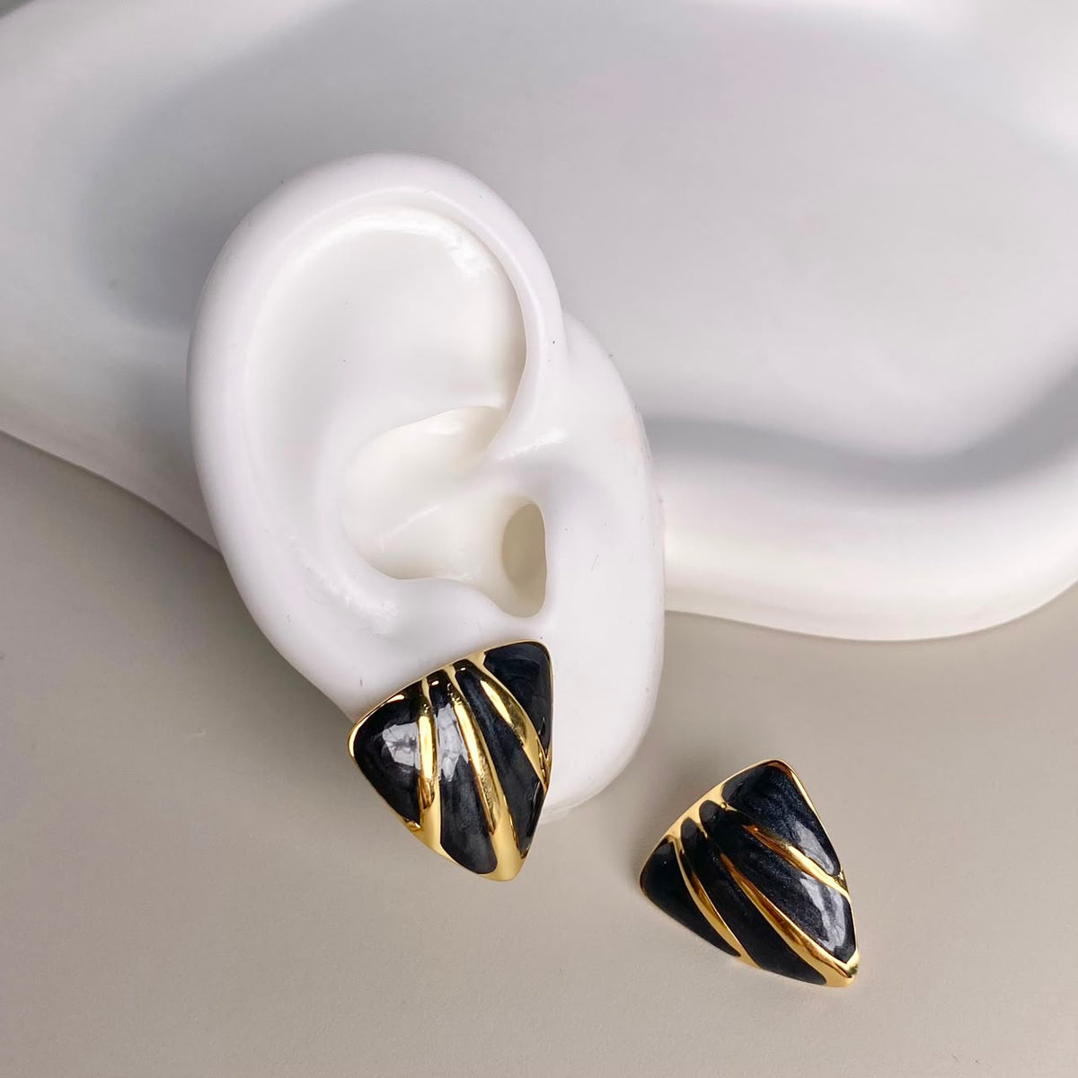 ARETES TRIANGULO