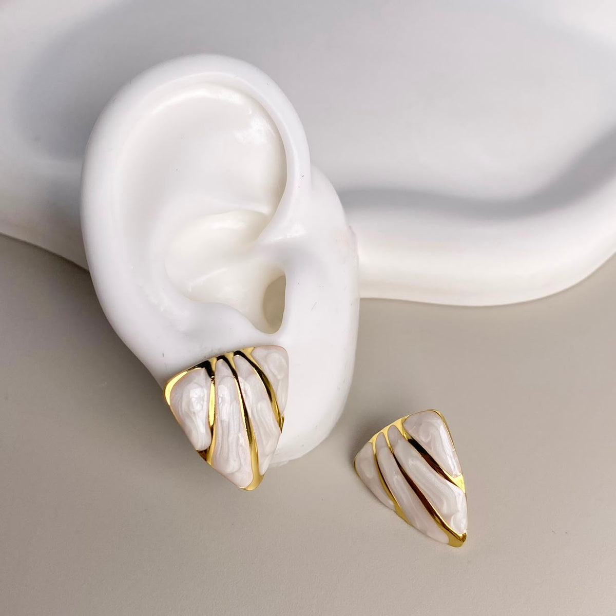 ARETES TRIANGULO