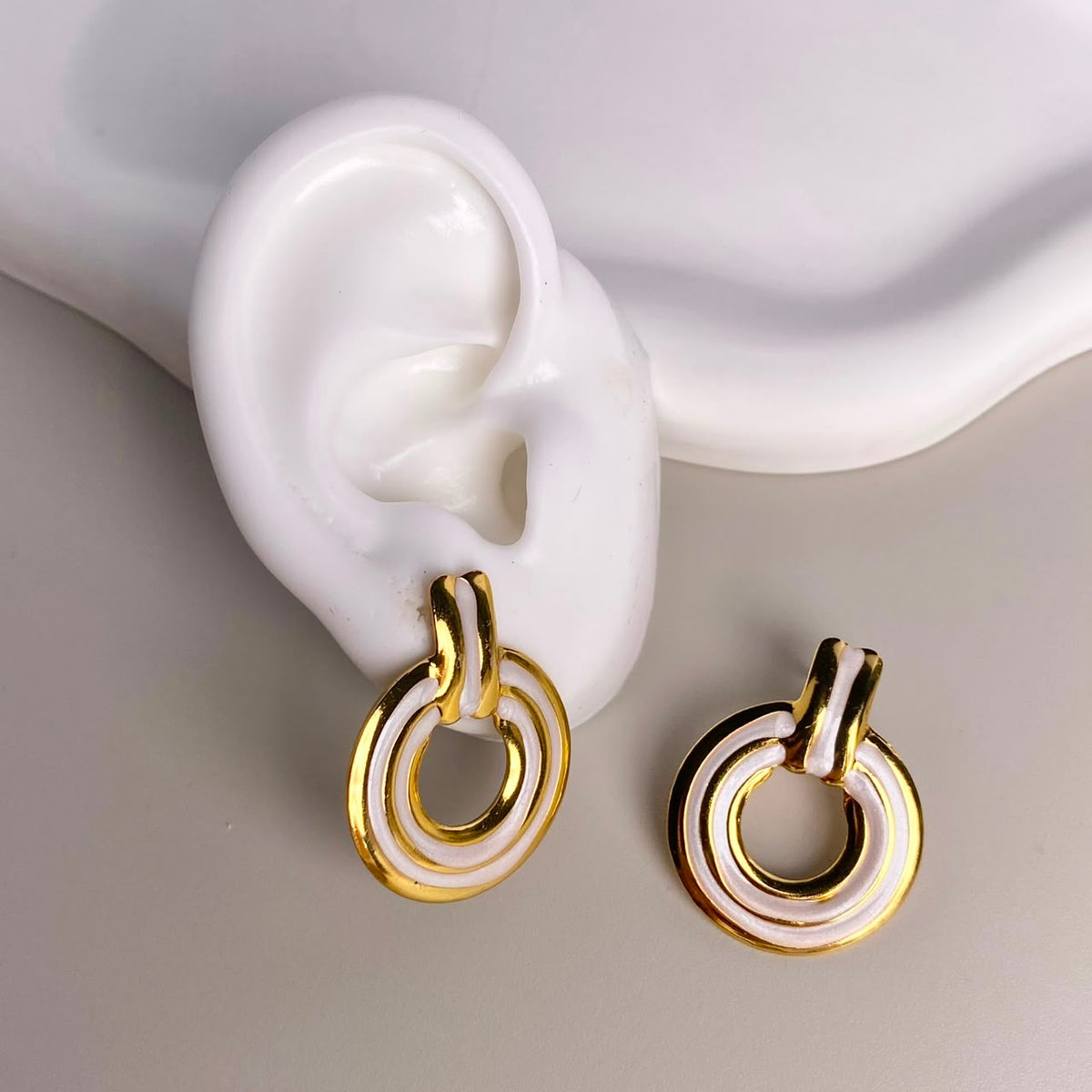 ARETES OVALO